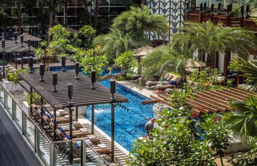 Attractions, Four Seasons Hotel Jakarta in Gatot Subroto