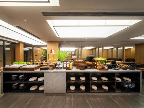 Restaurant, SSAW Hotel Shenzhen Qianhai Nantou Ancient Town in Shenzhen