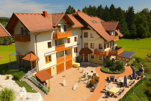 Gästehaus Karoline - Location saisonnière - Oberaichwald