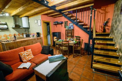 Koplietošanas atpūtas telpa ar TV, Casa Rural Entre Valles in Carrocera