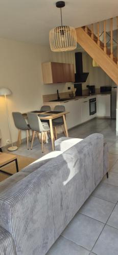 Oprema, Maison rénovée avec stationnement privatif (Maison renovee avec stationnement privatif) in Octeville