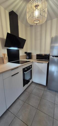 Maison rénovée avec stationnement privatif (Maison renovee avec stationnement privatif) in Octeville