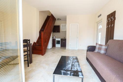 Apartments Lora Apartments Lora