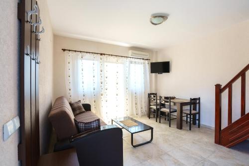 Apartments Lora Apartments Lora