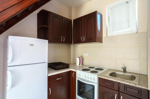 Apartments Lora Apartments Lora