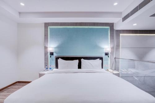 2 double beds, 1 sofa bed