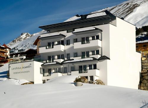 Landhaus Jenewein - Apartment - Obergurgl-Hochgurgl