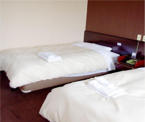 Twin Room with Extra Bed - Non-Smoking
