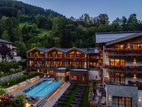 Hotel Stadt Wien - Hôtel - Zell am See