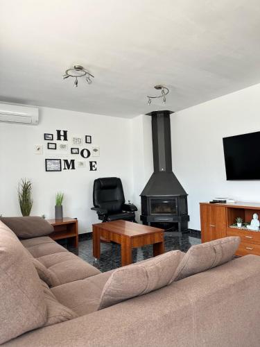 Seahomes Vacations - Charming House with Private Pool in Santa Susanna