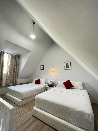 Chermonne House เฌอมอญ in Tano Maero