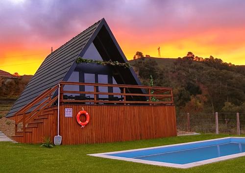 Chalés Luna In Rio A-Frame piscina privada Natureza & Tranquilidade no Minho gîte à louer Junto