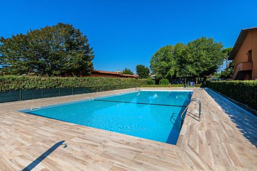 Artemisia B2-12 by Wonderful Italy