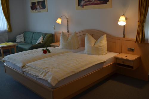 1 queen bed