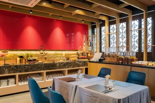 Restaurant, Atour S Hotel Shanghai Baoshan Gucun Park in Baoshan