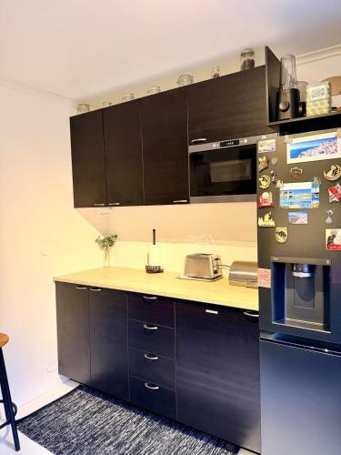 廚房, Hearty 1800 Wooden House Near Old Town in 鮑渥