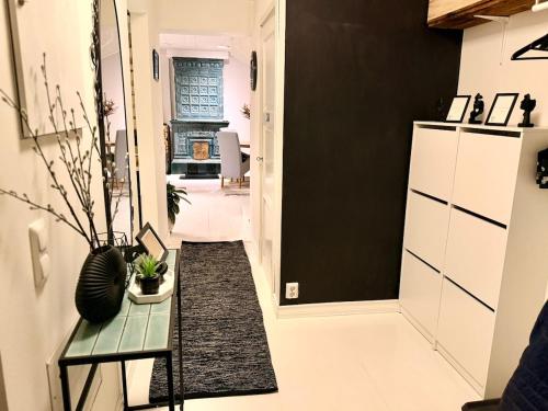 入口, Hearty 1800 Wooden House Near Old Town in 鮑渥