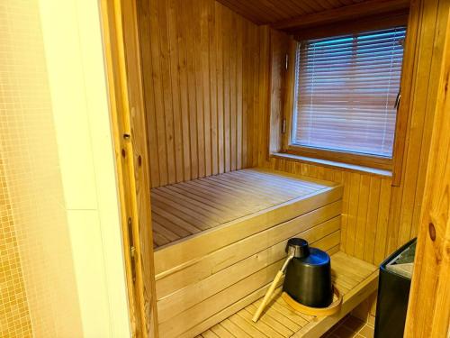 桑拿, Hearty 1800 Wooden House Near Old Town in 鮑渥