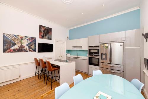Luxury Family Flat in Edinburgh New Town - image 13