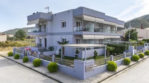 Dream Studios 1