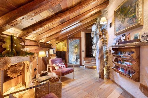 Il Fienile Della Nonna Introd - Apartment