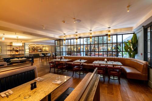 Mount Errigal Hotel, Conference & Leisure Centre in Леттеркенні