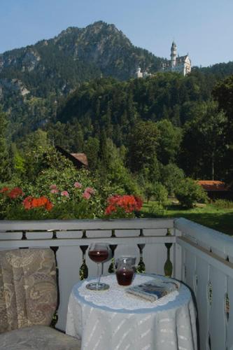 Suite - Attic with Balcony and Castle View