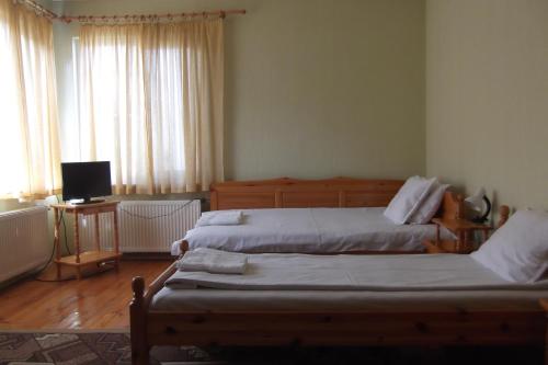 Borova House - image 12