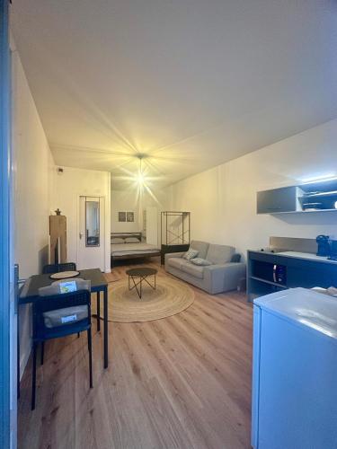 The Urban Refuge - Location saisonnière - Champs-sur-Marne