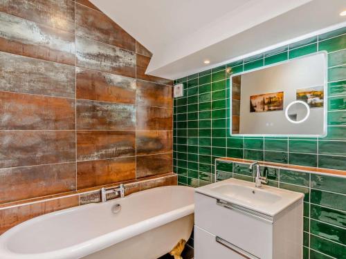 2 Bed in Ambleside oc-93167, Хоуксхед (фото 8)