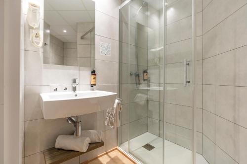 Hostal Sans - image 12