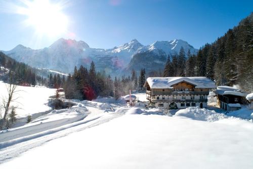  Gasthof Pension Lohfeyer in Weissbach bei Lofer