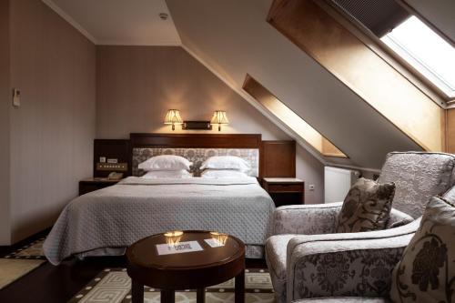 AllureInn Hotel and Spa