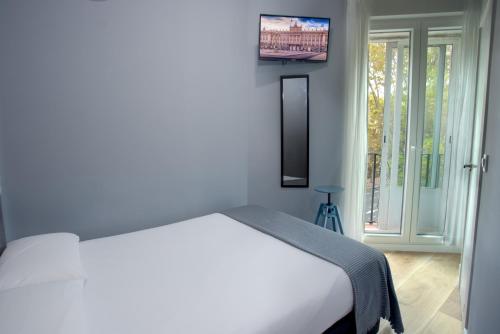 Atocha Rooms - image 11