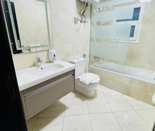 Ocean Blue Studios Room Type - Three-Bedroom Apartment with Water View
