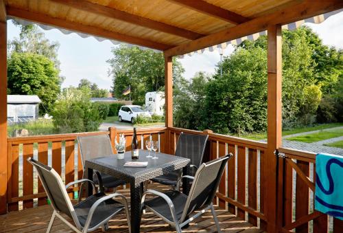 Terraza/balcón, KNAUS Campingpark Bad Durkheim in Bad Durkheim