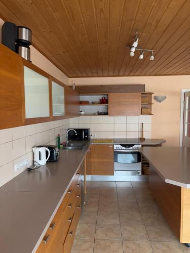 Kitchen, 5 bedroom house in Voru