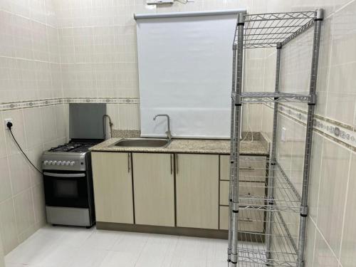 Your Cozy Stay in Bahrain in 마디낫 이사