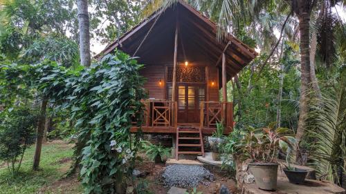 Abraham Beach House in Tangalle