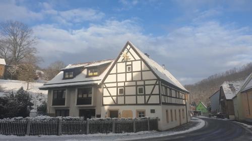 Viesnīcas āriene, Gästehaus Stadtschaenke (Gastehaus Stadtschaenke) in Liebstadt