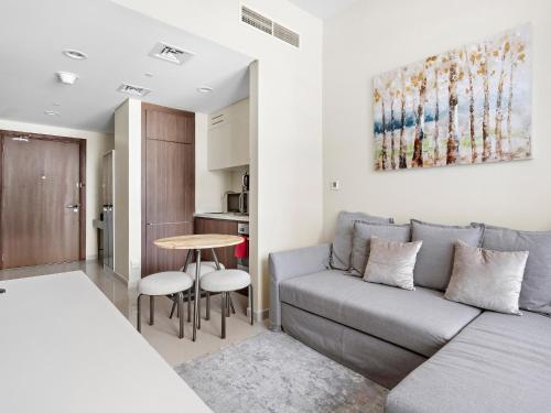 Executive 1BDR Sleeps 4 In Vera-Business Bay-80 - image 4