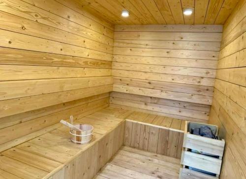 1 BHK The Grey Nest Pool & Sauna - image 2