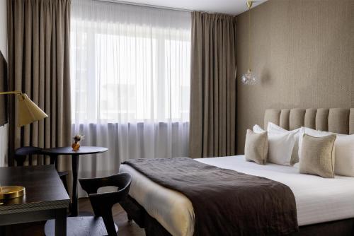 2 twin beds