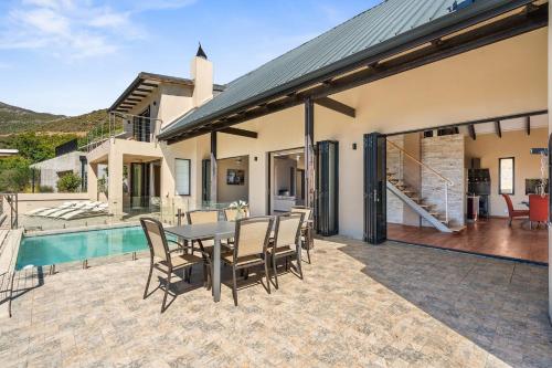 Létesítmények, Houtbay Hilltop Villa near Cape Point Vineyards Tasting Room