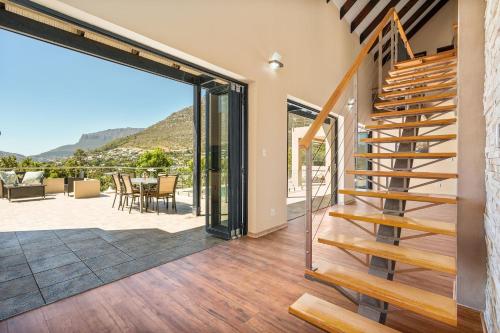 Létesítmények, Houtbay Hilltop Villa near Cape Point Vineyards Tasting Room
