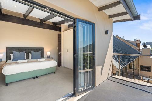 Létesítmények, Houtbay Hilltop Villa near Cape Point Vineyards Tasting Room