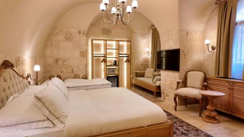 Shamas Hotel in Midyat