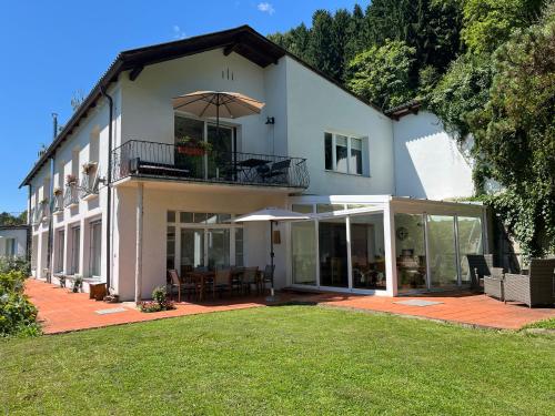 Seeblick mit Charme in der Villa Hirschfisch in Sattendorf, Österreich