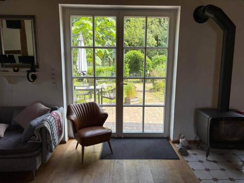 Fachwerkhaus am See mit Fass-Sauna im Münsterland (Fachwerkhaus am See mit Fass-Sauna im Munsterland) in 瓦倫多夫