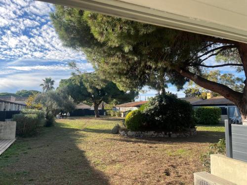 Appt T3 Spacieux Rénové Parking Clim Parc arboré - Location saisonnière - Pérols